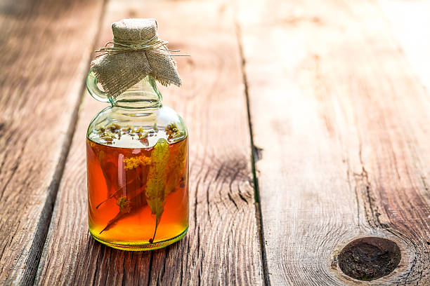 Botella de vinagre con aceite de árbol de té 1 litro